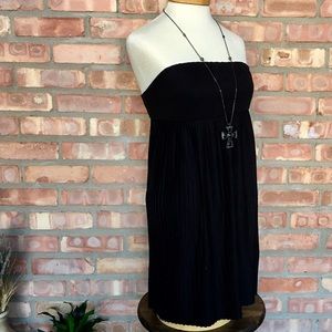 Limited black mini strapless dress size S.